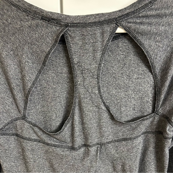 Marc New York grey tunic top with cut outs and open lower back, Size M - Picture 5 of 10